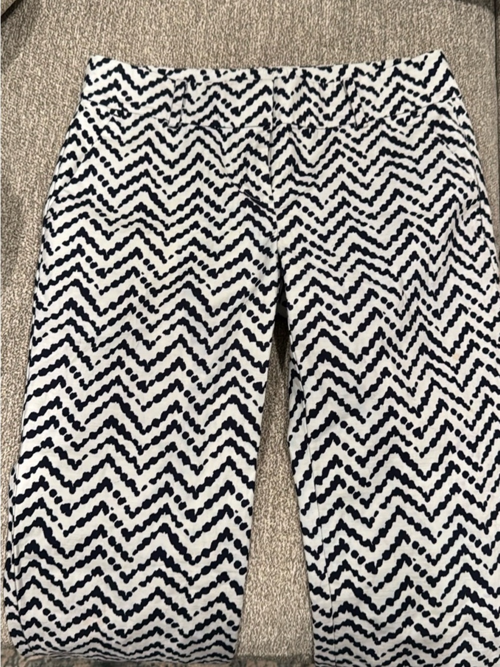 Ann Taylor Petite Navy and White Zigzag Print Pants
